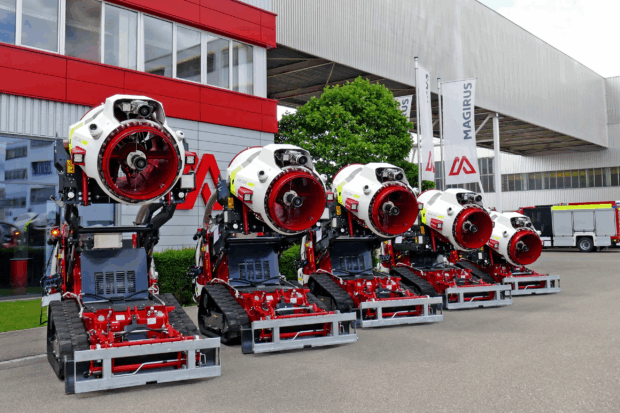 Magirus delivers 20 remote-controlled firefighting units to the SEC